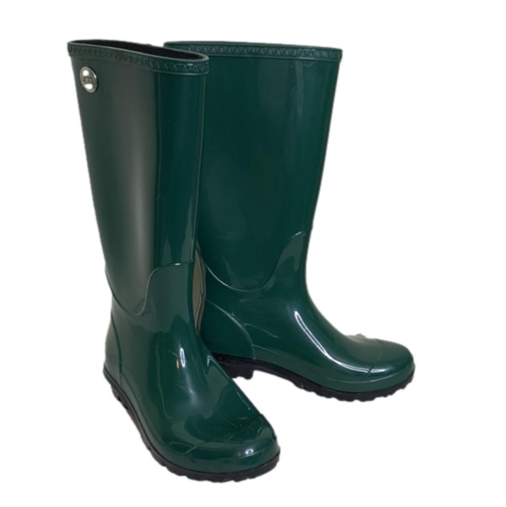 𝅺UGG Shaye pine green shiny rain boots size 5 Fits W7